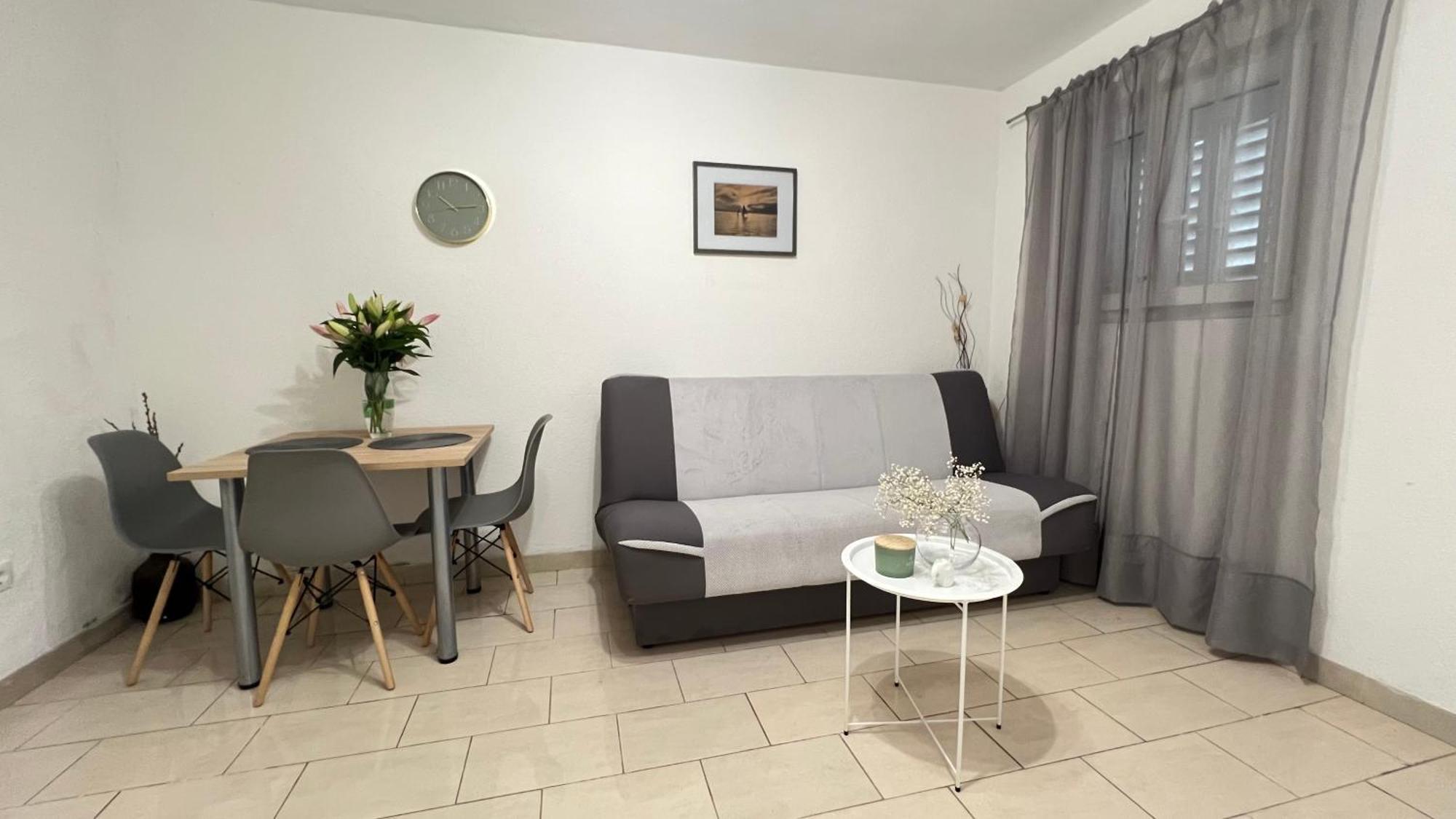 Vela Apartment